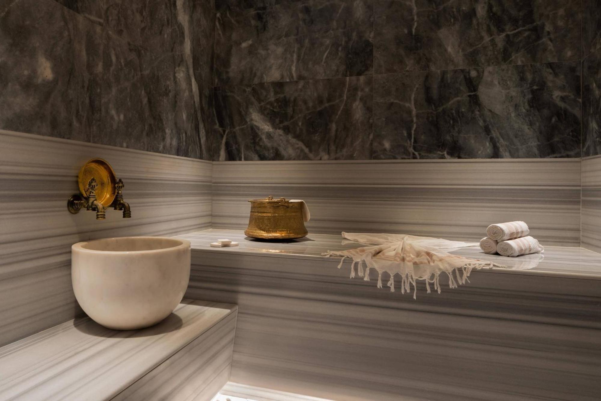 Izmir Marriott Hotel Bagian luar foto Turkish bath