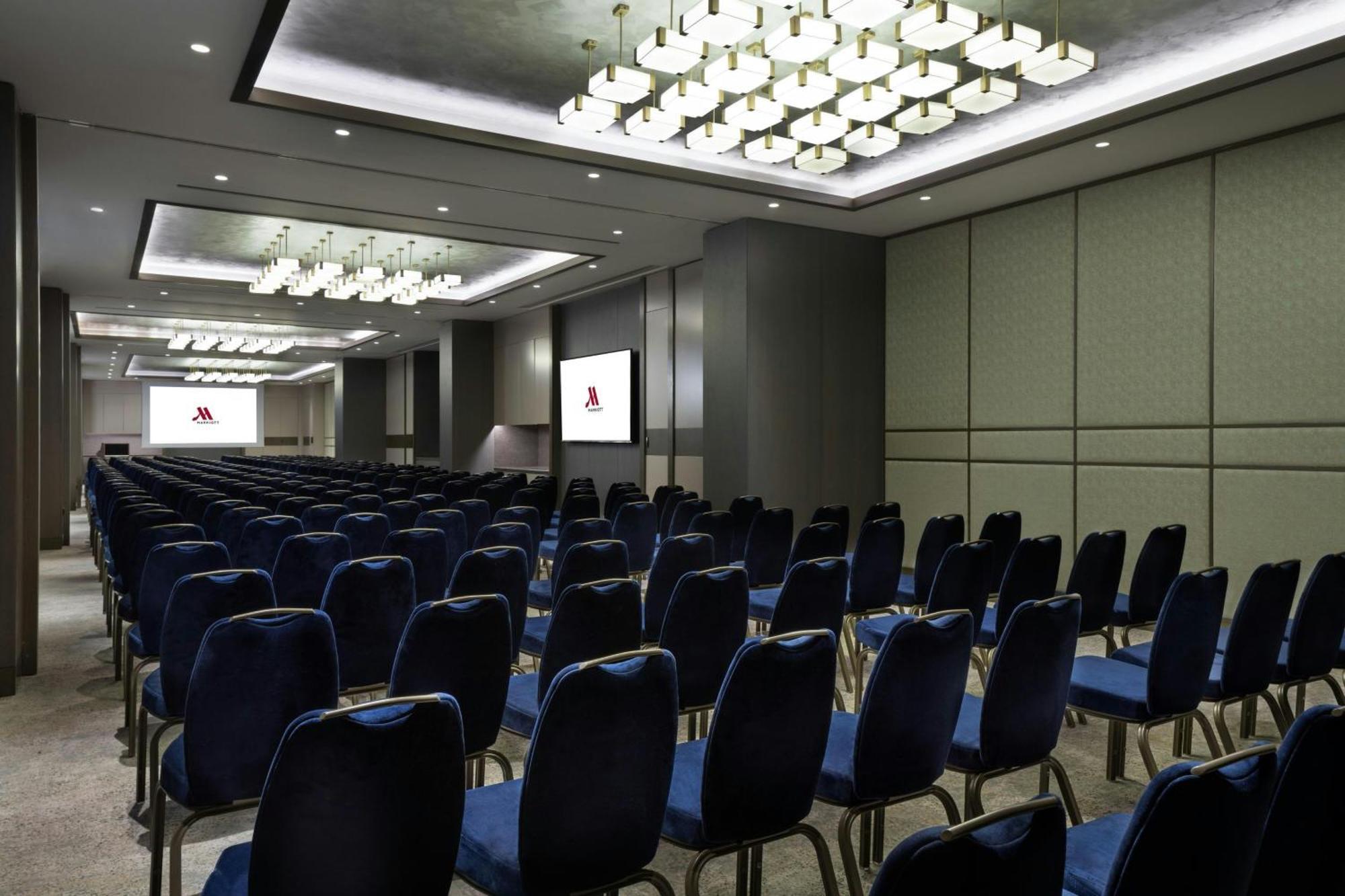 Izmir Marriott Hotel Bagian luar foto The ballroom